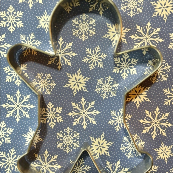 Holiday Christmas Winter Cookie Cutters, World Market standing liners, stickers - Picture 3 of 6